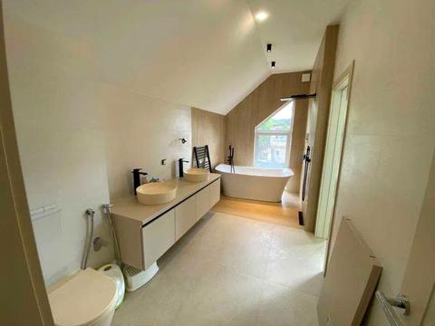 дом по адресу Осенняя ул.