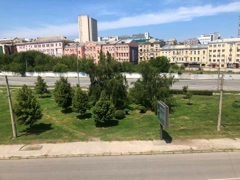 квартира за адресою Кооперативна вул., 18/20