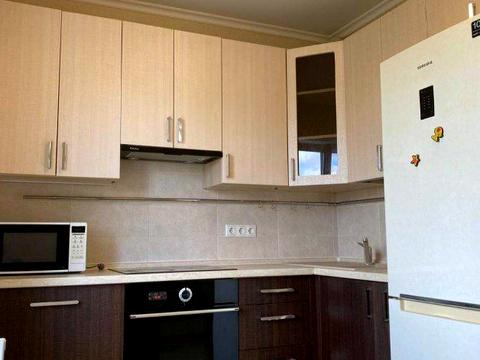 квартира за адресою Володимира Івасюка просп. (Героїв Сталінграду), 60