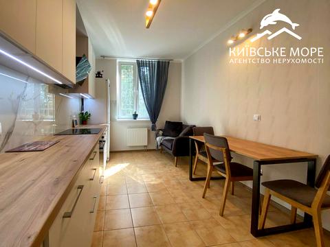 квартира за адресою Воскресенська вул., 12-А