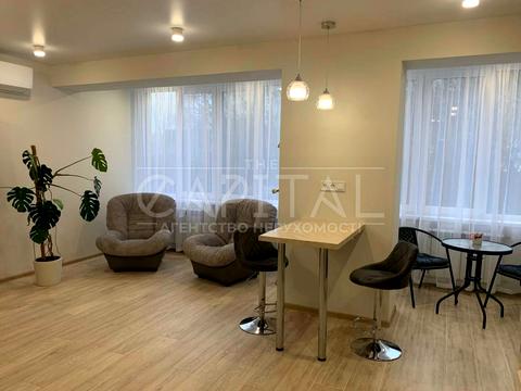 квартира за адресою Київ, Михайла Омеляновича-Павленка вул. (Суворова), 13