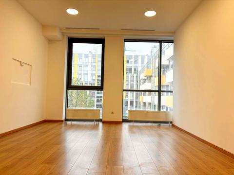 коммерческая по адресу Сечеславская наб. (В. І. Леніна), 49