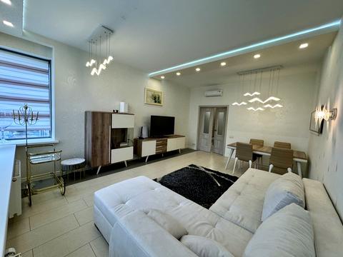 квартира за адресою Дніпровська набережна вул., 14