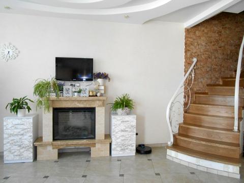 квартира за адресою Гната Хоткевича вул. (Червоногвардійська), 8