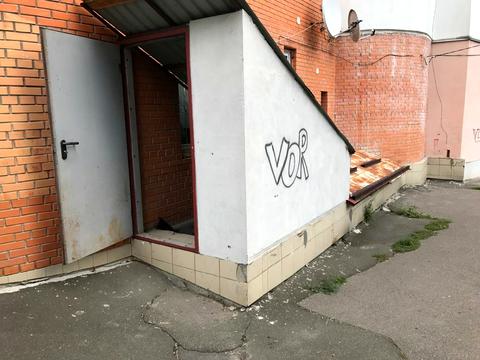 комерційна за адресою Шевченка пл., 3