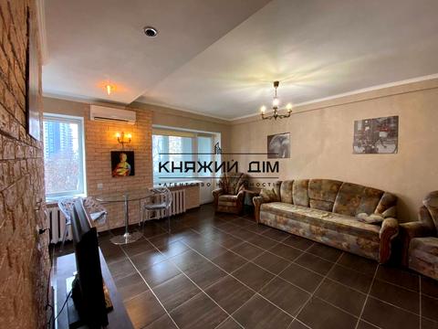 квартира за адресою Буслівська вул., 20