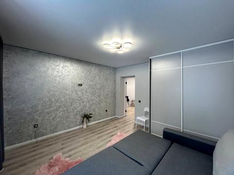 квартира за адресою Довженка вул., 26
