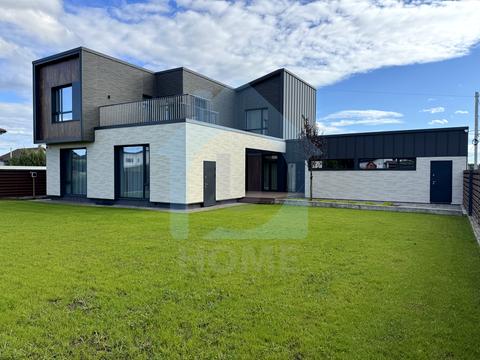 дом по адресу Озерна