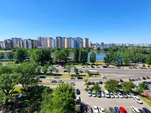 квартира за адресою Ревуцького вул., 7