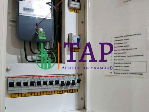 квартира за адресою Михайла Комарова вул. (Тархова), 5