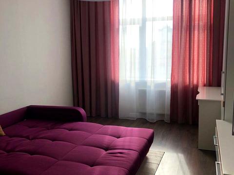 квартира за адресою Анни Ахматової вул., 22