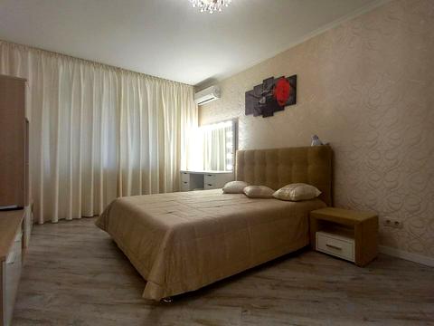 квартира за адресою Анни Ахматової вул., 22