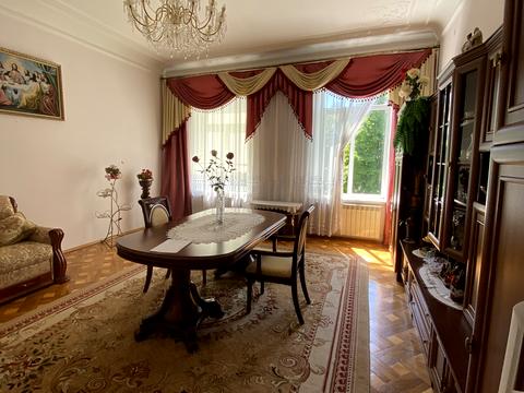 квартира за адресою Івана Вакарчука вул., 12