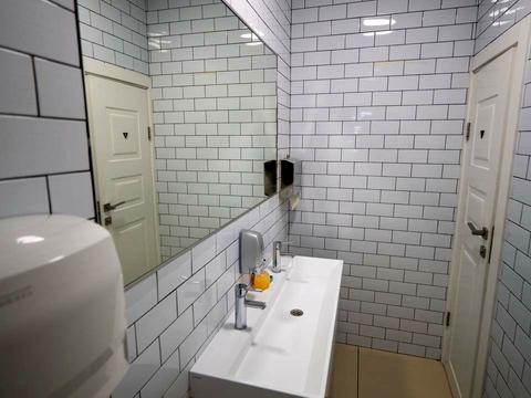 комерційна за адресою Валерія Лобановського просп., 119х