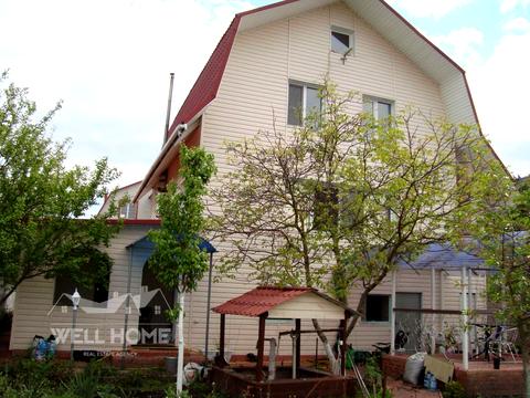 будинок за адресою Центральна вул.