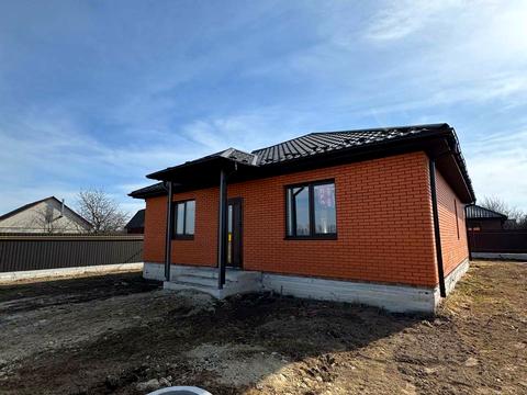 будинок за адресою с. Лука-Мелешківська, Польова