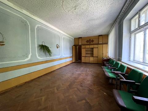 комерційна за адресою вул. Центральна, 303