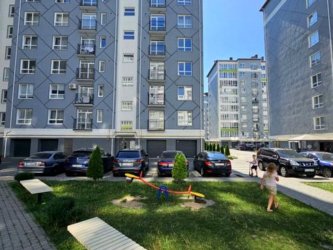 квартира по адресу Александра Довженко ул., 33