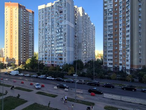 квартира по адресу Драгоманова ул., 2