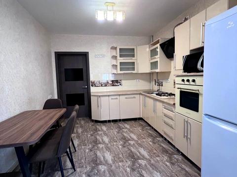 квартира за адресою Хотинська вул., 12