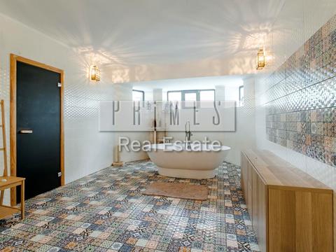 будинок за адресою Святкова вул.