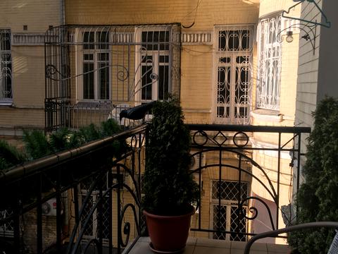 квартира за адресою Євгена Чикаленка вул. (Пушкінська), 21