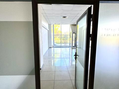 комерційна за адресою Віталія Матусевича вул. (XXII Партз'їзду), 2