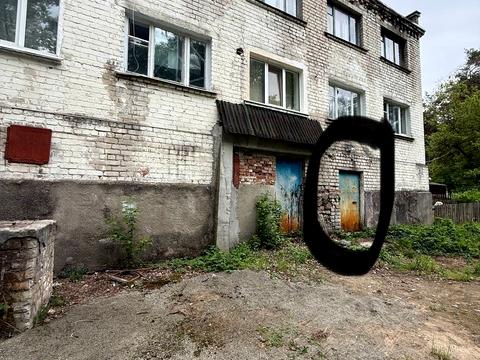 комерційна за адресою Берегова вул., 1