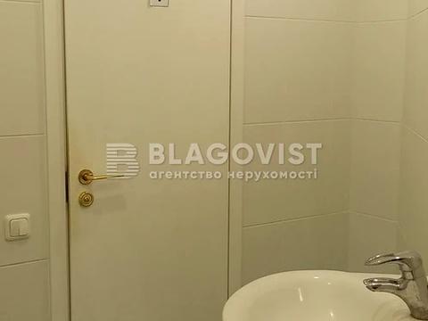 комерційна за адресою Велика Васильківська вул. (Червоноармійська), 64