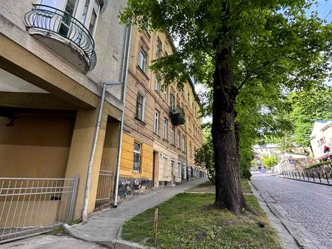 квартира по адресу Владимира Короленко ул., 7