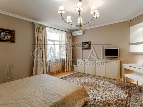 квартира за адресою Кропивницького вул., 8