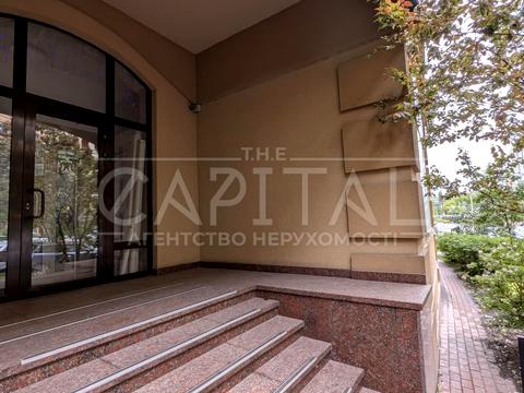 комерційна за адресою Золотоустівська вул., 55