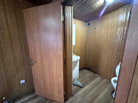комерційна за адресою Стеценка вул., 28