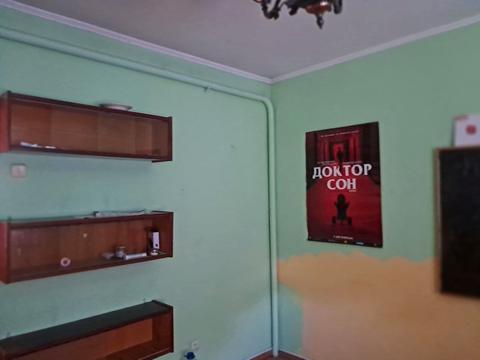 комерційна за адресою Степана Бандери вул., 8