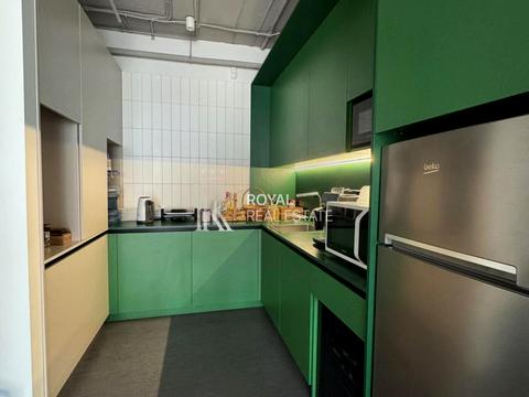 комерційна за адресою Паньківська вул., 12