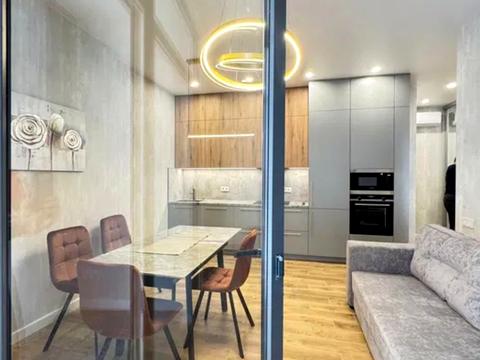 квартира по адресу Кучеревського бульв., 1