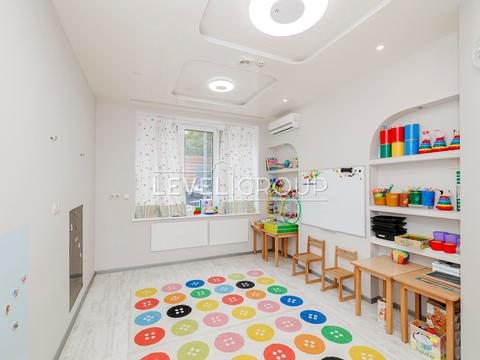 комерційна за адресою Дмитрівська вул., 82