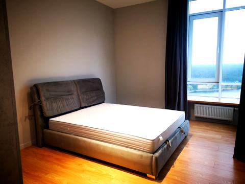 квартира за адресою Миколи Ушакова вул., 1-Б