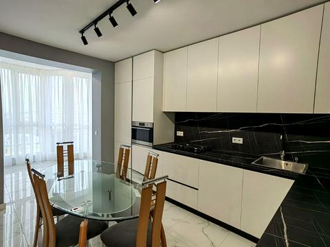 квартира по адресу Черновола ул., 1