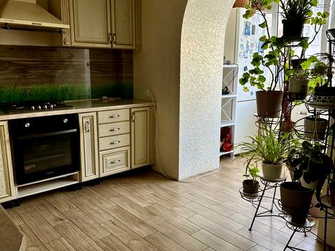 квартира за адресою Хіміків вул., 31