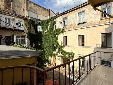 комерційна за адресою Преображенська вул., 15