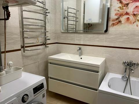 квартира по адресу Героев Полка "Азов ул. (Малиновского маршала), 4-В