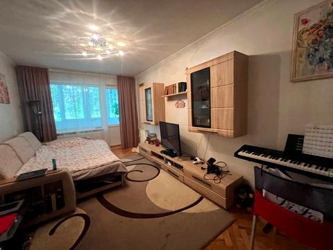 квартира за адресою Василя Симоненка вул. (), 15