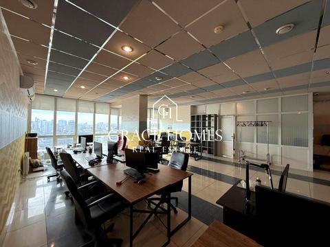 комерційна за адресою Саксаганського вул., 121