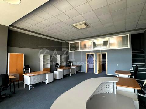 комерційна за адресою Жилянська вул., 59