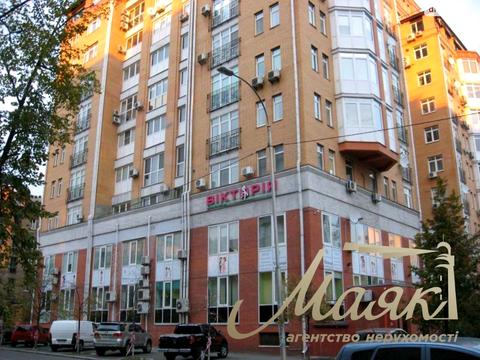 комерційна за адресою Почайнинська вул., 70