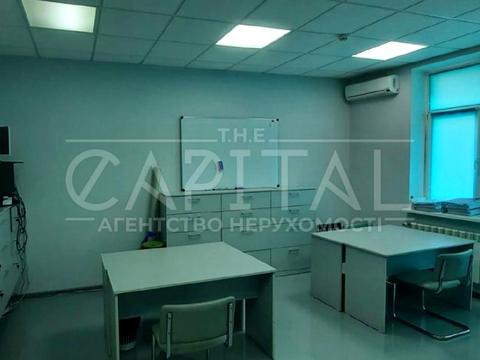 комерційна за адресою Старонаводницька вул., 13