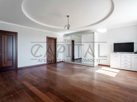 будинок за адресою Привітна вул., 10