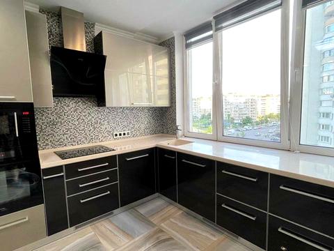 квартира по адресу Драгоманова ул., 4-А