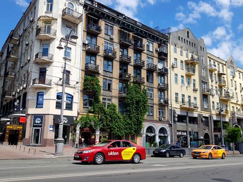 комерційна за адресою Велика Васильківська вул. (Червоноармійська), 16